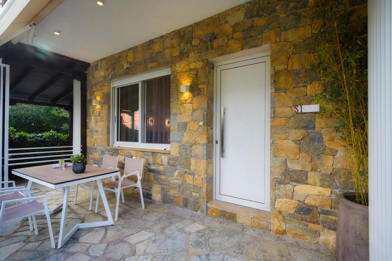 Coel Luxury Suites By Rentalspro Services - Potidea Halkidiki Nea Poteidaia Exterior foto